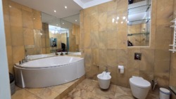 Світла простора квартира в ЖК 'Хвиля' (Волна) Старонаводницька 13 фото 10 Світла простора квартира в ЖК 'Хвиля' (Волна) Старонаводницька 13 фото 10