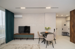 Однокімнтана квартира з дизайнерським ремонтом в ЖК Варшавський 2. Перша Здача, ніхто не жив. фото 4 Однокімнтана квартира з дизайнерським ремонтом в ЖК Варшавський 2. Перша Здача, ніхто не жив. фото 4