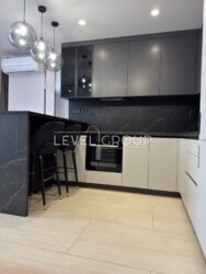  1  䳿   Podil Plaza & Residence.    5