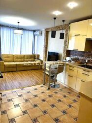 Чудова 2-х кімнатна 5хв. м. Житомирська фото 1 Чудова 2-х кімнатна 5хв. м. Житомирська фото 1