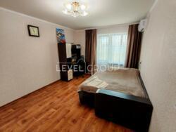  2-    The Lakes,  ., 11  8