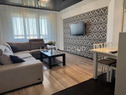       3-   105 2,      Park Avenue  5