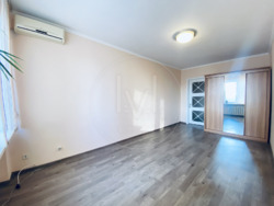 Оренда 4-к квартири по вул.Старонаводницька фото 8 Оренда 4-к квартири по вул.Старонаводницька фото 8