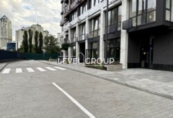    CITY HUB,   2