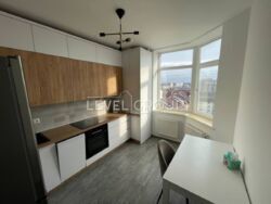 Здається квартира Київ, Петропавлівська вул., 21 фото 1 Здається квартира Київ, Петропавлівська вул., 21 фото 1