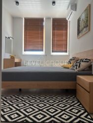  2-     55 2,   3 .  Manhattan City  9