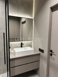       Podil Plaza&Residence,  : . , 73  6