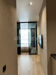       Podil Plaza&Residence,  : . , 73  9