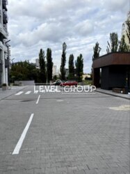    CITY HUB,   3