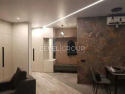 ������ 2-������� �������� | �� San Francisco Creative House | �. ����� ���� 9
