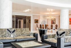 Оренда ексклюзивної, розкішної квартири в історичному центрі з видом на Пейзажну Алею фото 6 Оренда ексклюзивної, розкішної квартири в історичному центрі з видом на Пейзажну Алею фото 6