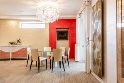 Оренда ексклюзивної, розкішної квартири в історичному центрі з видом на Пейзажну Алею фото 12 Оренда ексклюзивної, розкішної квартири в історичному центрі з видом на Пейзажну Алею фото 12