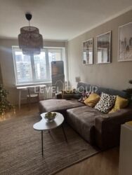 ������ 3� �������� (80 �²) � �. ����� ������, ���. ���������� 122 ���� 1