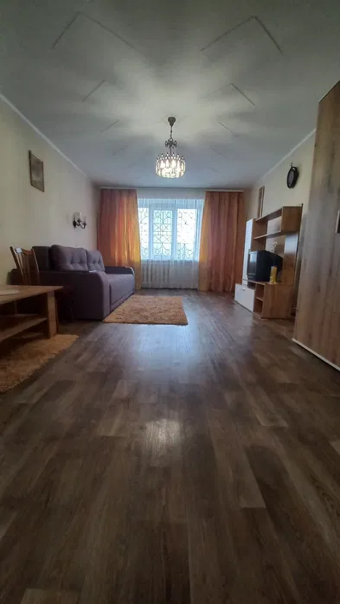 1 ������� �� ���������, �� 1-�� ������ ���� 1