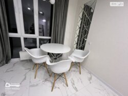 ������� �������� ³�������, ³�����, ����������, ���. 600-����, 3� ���� 13