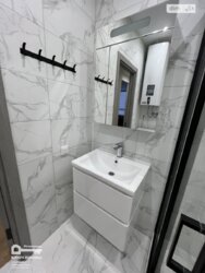 ������� �������� ³�������, ³�����, ����������, ���. 600-����, 3� ���� 6