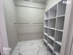 ������� �������� ³�������, ³�����, ����������, ���. 600-����, 3� ���� 19