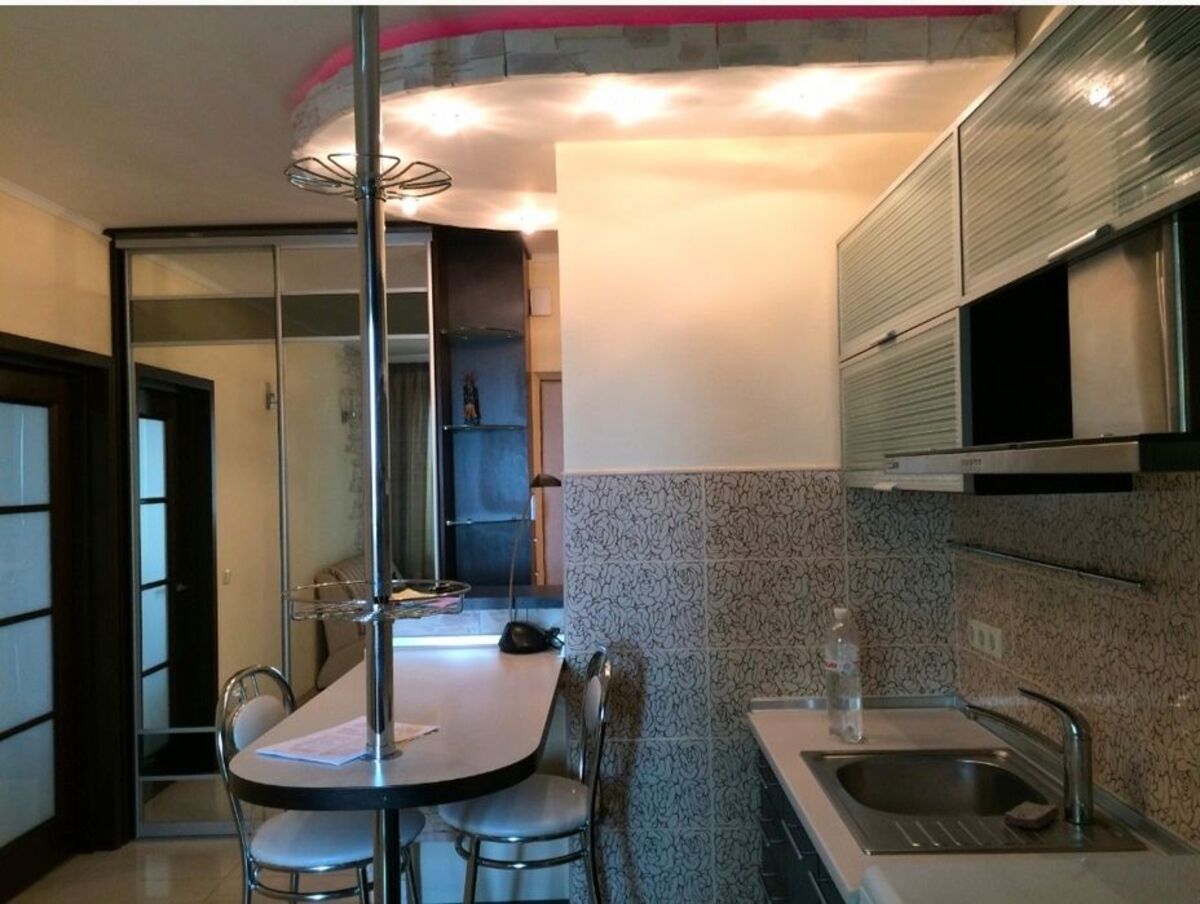 ���� 1� �������� ������������ 12, ������� ���� 1