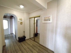 ���� 3-�������, ����������� ��������� 18, ���, ����� ˳��������� ���� 10�� ���� 12