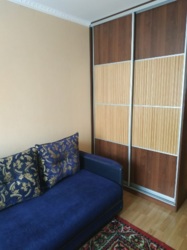 Кімната для дівчини, 4000 разом з комунальними, метро Чернігівська фото 1 Кімната для дівчини, 4000 разом з комунальними, метро Чернігівська фото 1