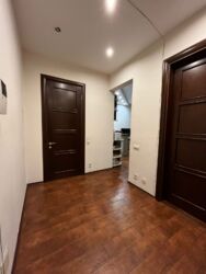 ������ 1-� �������� 55 ��. �������� ���. �. ������� 10, ����� �� ���������. ���� 8