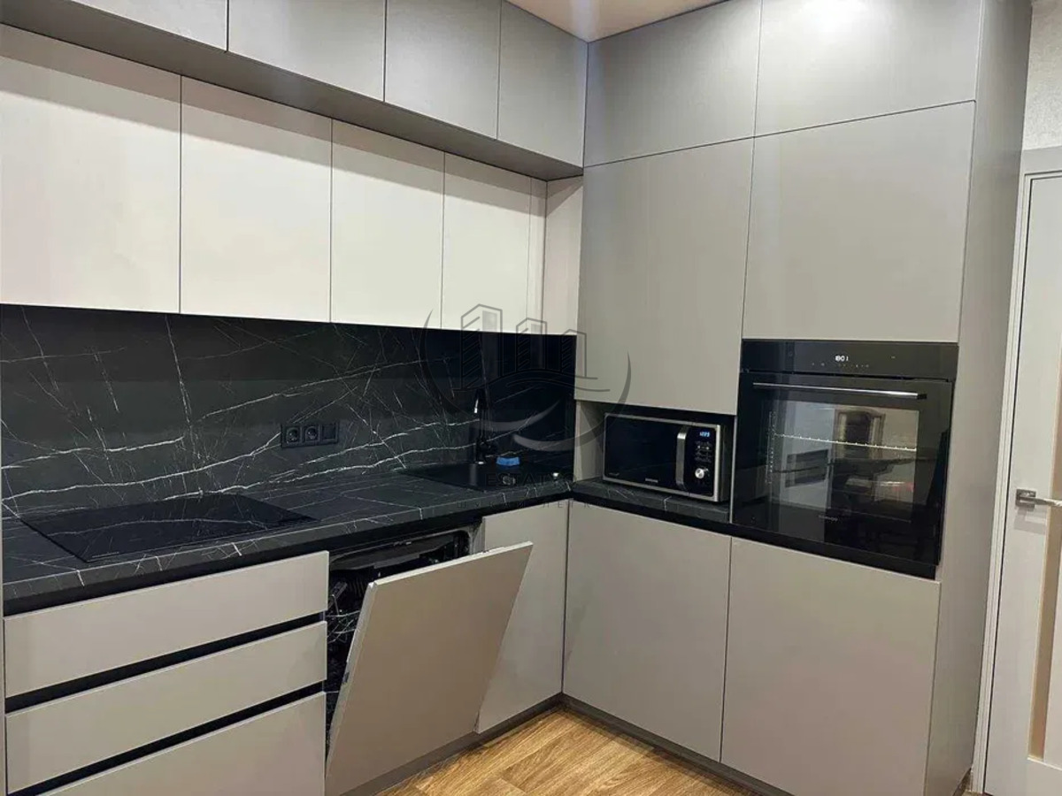 ���� 2 ������� ��������, �� �������� ���� 1