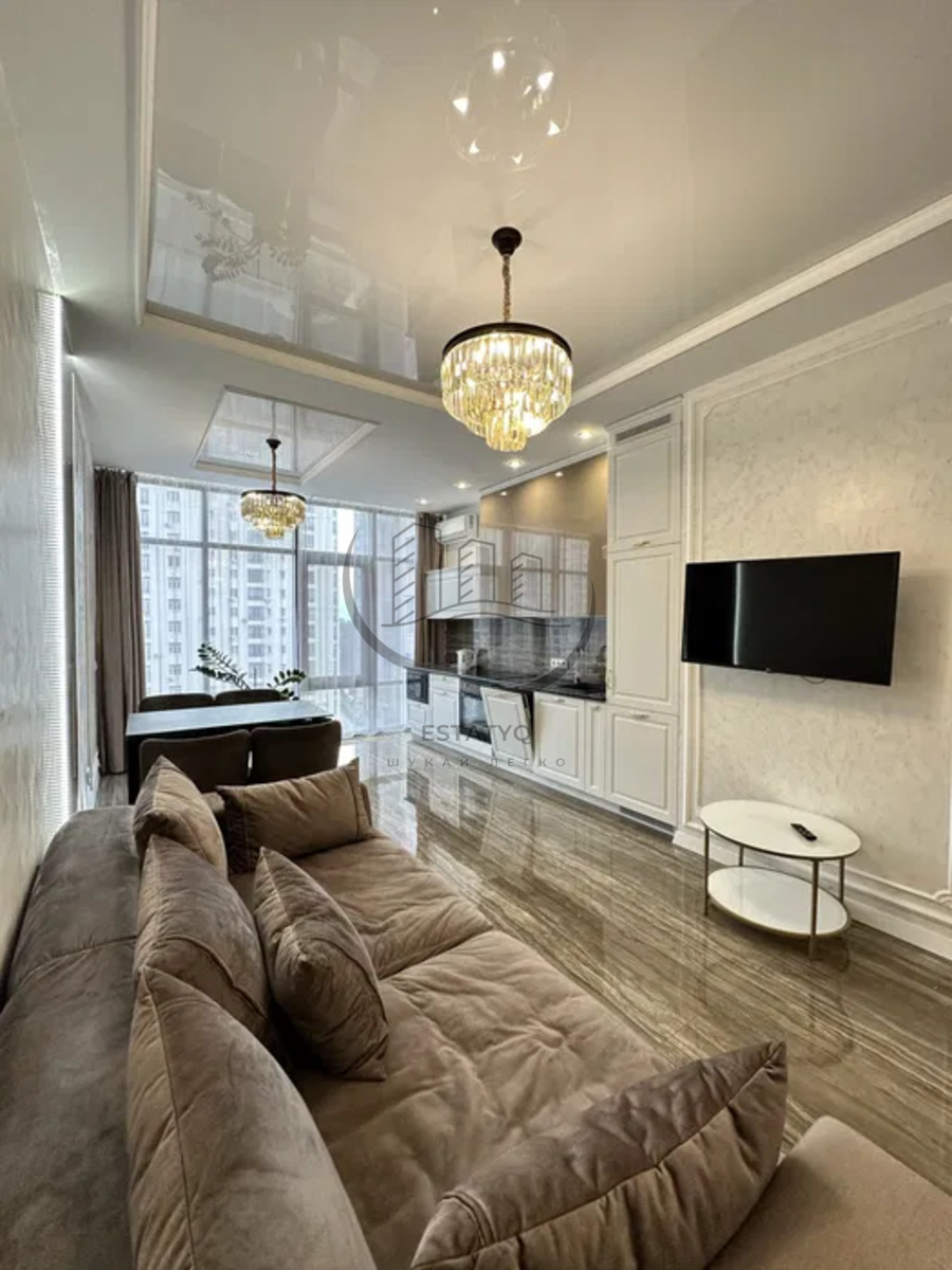 ���� 2 ������� ��������, �� ������ �����, ���� 1