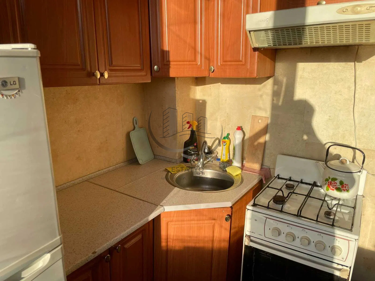 ���� 1-���. �������� �. �������, 522 �/� ���� 1