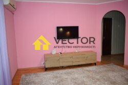 Оренда просторої 3 кім квартири з технікою та меблями фото 6 Оренда просторої 3 кім квартири з технікою та меблями фото 6