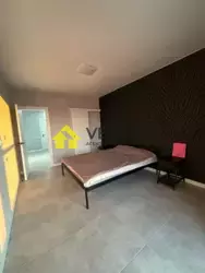   , ,  (), ,  ( ) .  10