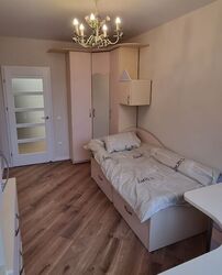 2� � �� Central House ���� 9