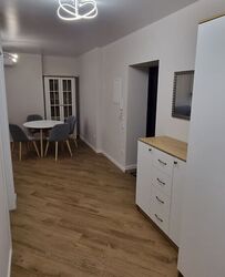 2� � �� Central House ���� 12