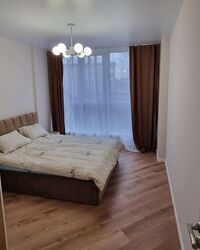 2� � �� Central House ���� 7