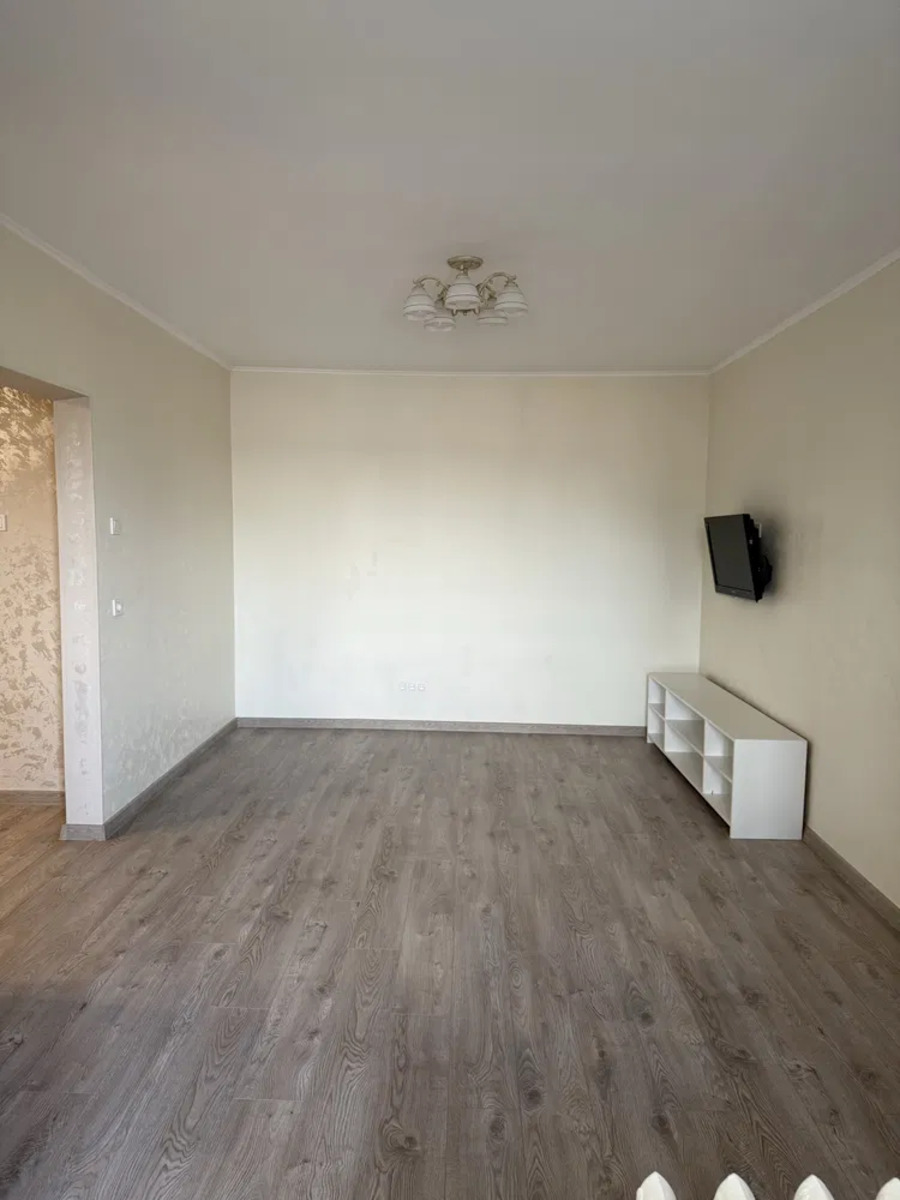 Здається квартира Київ, Дарницький, Вишняківська, 7Б фото 1 Здається квартира Київ, Дарницький, Вишняківська, 7Б фото 1