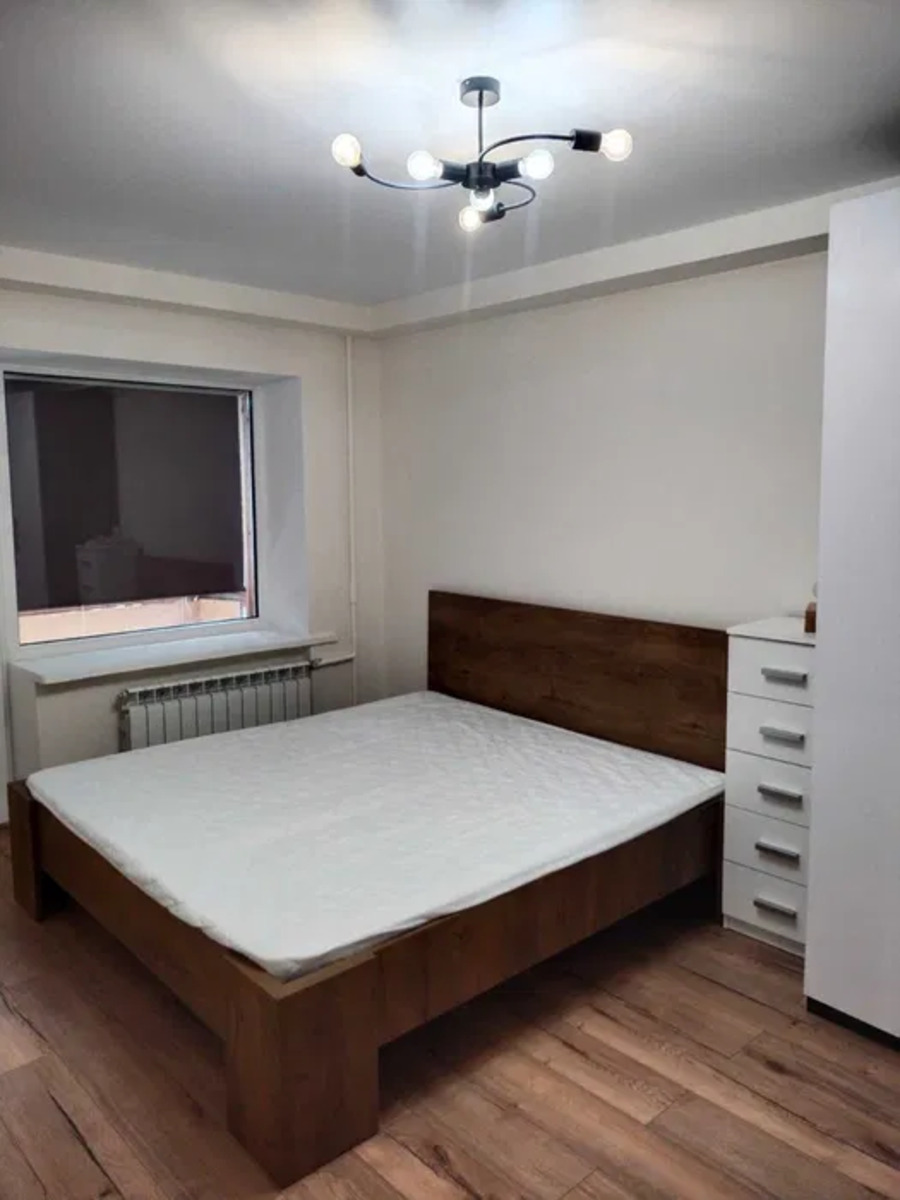 Здається квартира Київ, Печерський, Джона Маккейна, 42 фото 1 Здається квартира Київ, Печерський, Джона Маккейна, 42 фото 1