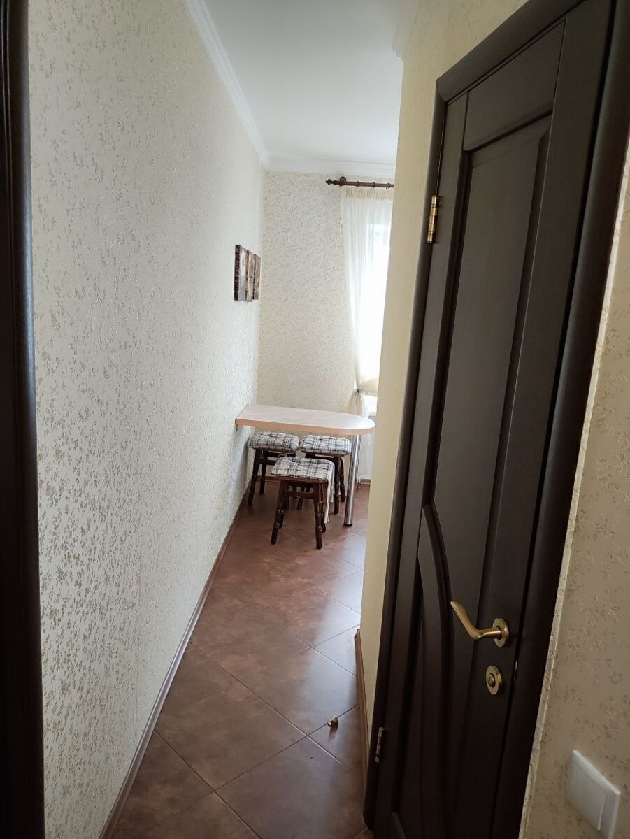   , ', , 24, .   1
