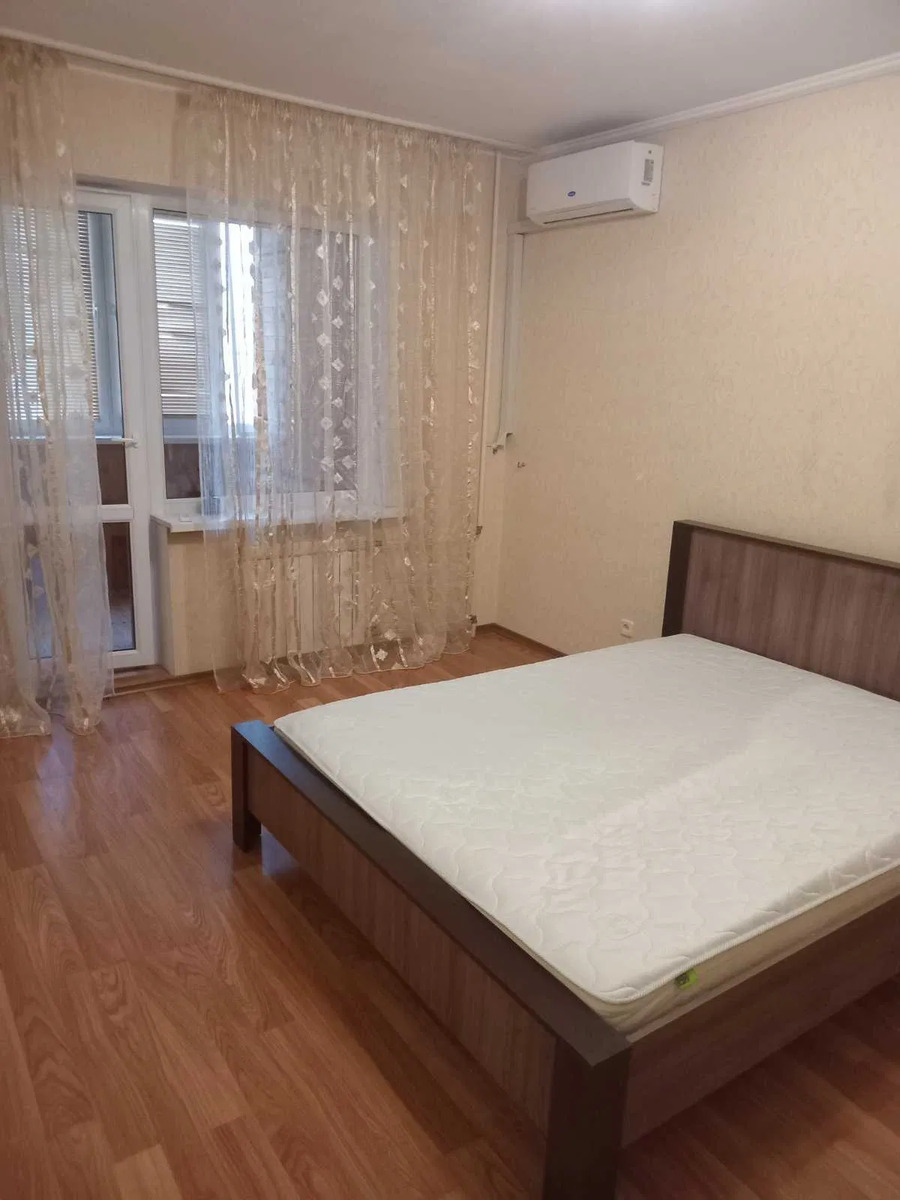 Здається квартира Київ, Святошинський, Чорнобильська, 21, м. Академмістечко фото 1 Здається квартира Київ, Святошинський, Чорнобильська, 21, м. Академмістечко фото 1
