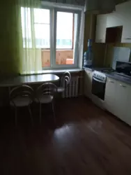   , ', 8  3