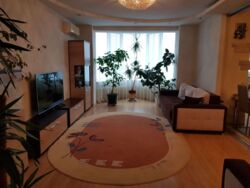 Здається квартира Хмельницька, 10, Київ, Святошинський фото 1 Здається квартира Хмельницька, 10, Київ, Святошинський фото 1