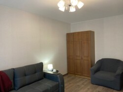 Здається квартира Київ, Дарницький, Бориса Гмирі, 5 фото 1 Здається квартира Київ, Дарницький, Бориса Гмирі, 5 фото 1