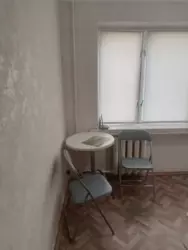   , ', . , 3  7