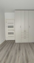   , ',   , 56  4