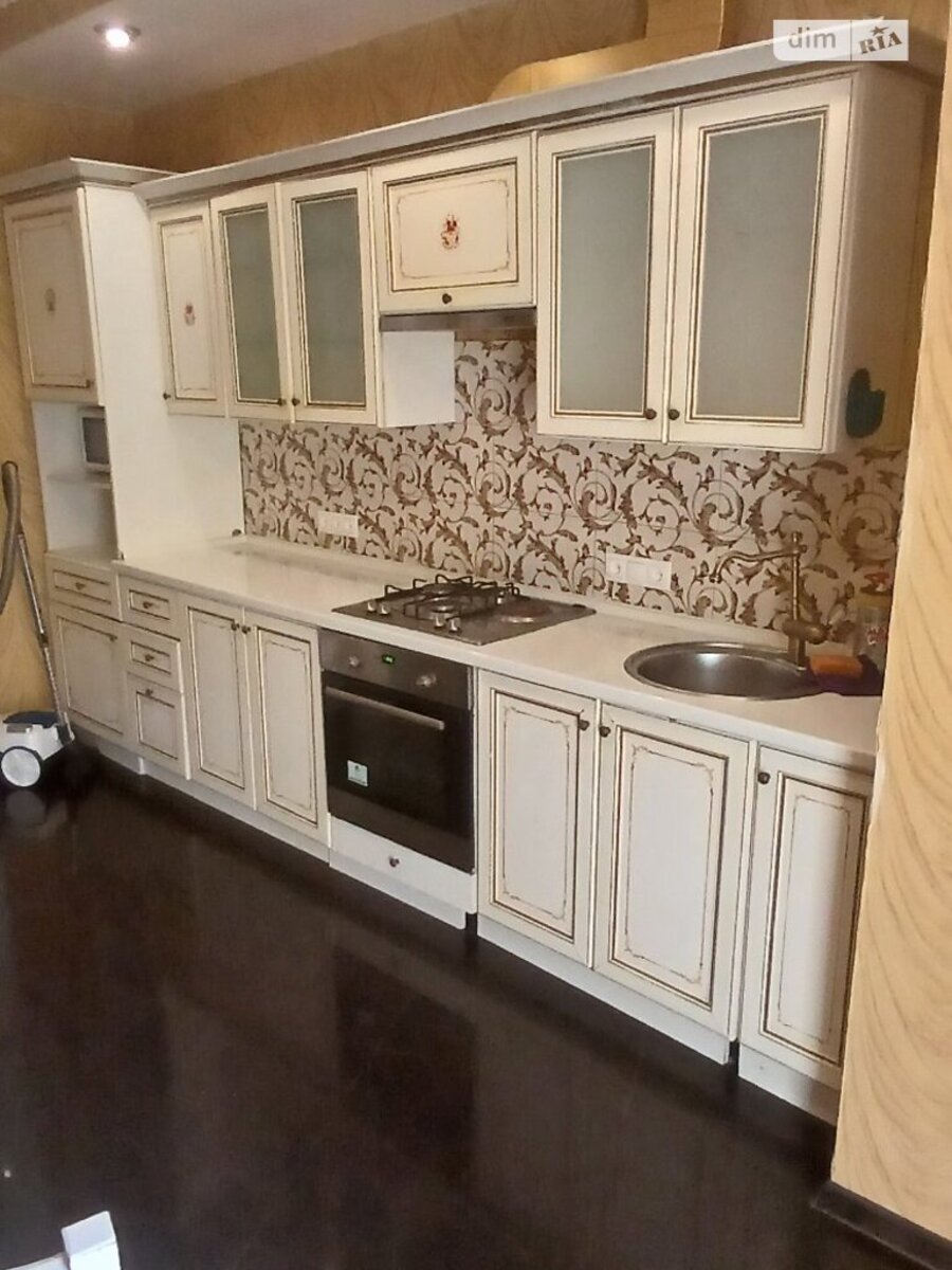 Здається квартира Закарпатська, Ужгород, Богомольця, 22 фото 1 Здається квартира Закарпатська, Ужгород, Богомольця, 22 фото 1