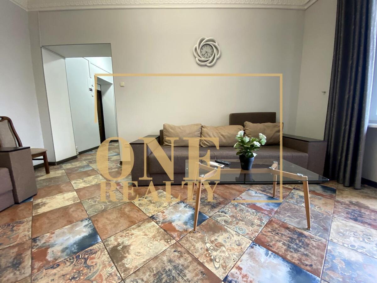 🏙 3-кімнатна квартира у самому серці Києва! 📍 вул. Софіївська, 1 | Вид на Майдан Незалежності фото 1 🏙 3-кімнатна квартира у самому серці Києва! 📍 вул. Софіївська, 1 | Вид на Майдан Незалежності фото 1