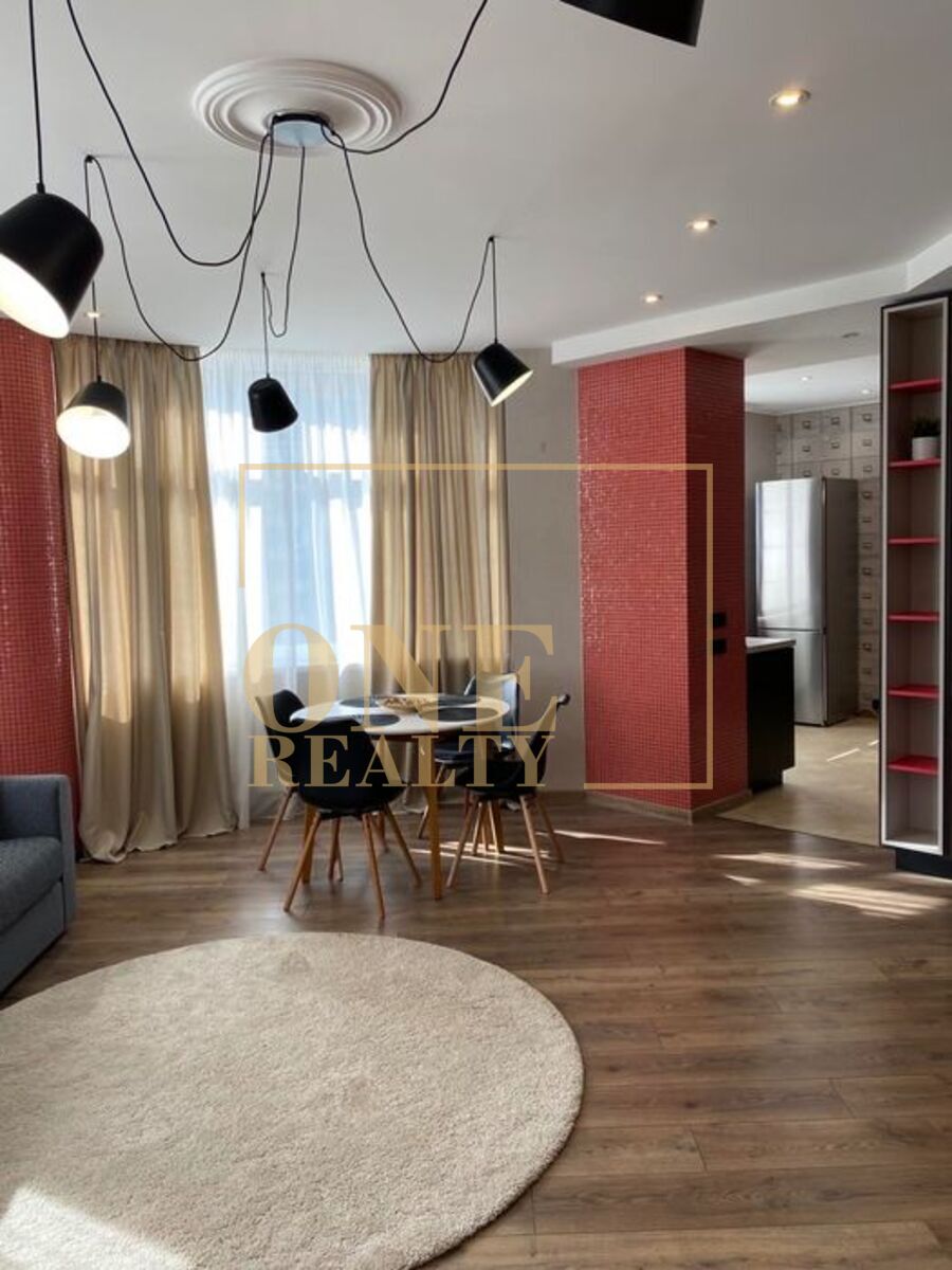 🏡   4-  | . , 10  1