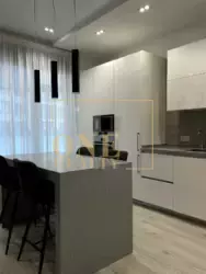 🏙   90 ² | ,    4