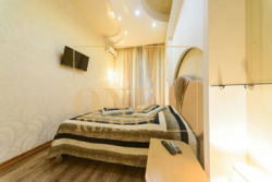 VIP 2-  |   | .  , 21  3