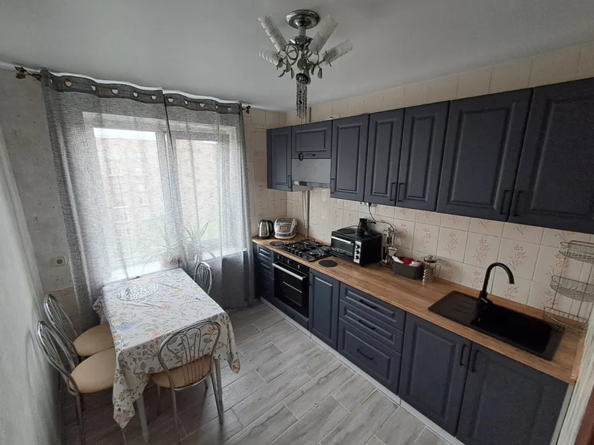 Здається квартира Київ, Голосіївський, Науки просп., 242 фото 1 Здається квартира Київ, Голосіївський, Науки просп., 242 фото 1