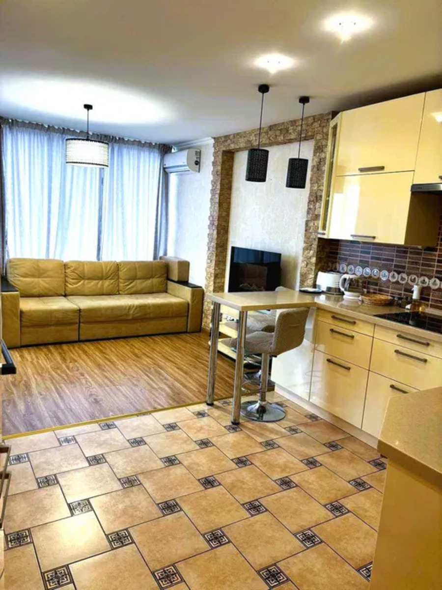 Здається квартира Київ, Святошинський, Верховинна вул., 41 фото 1 Здається квартира Київ, Святошинський, Верховинна вул., 41 фото 1