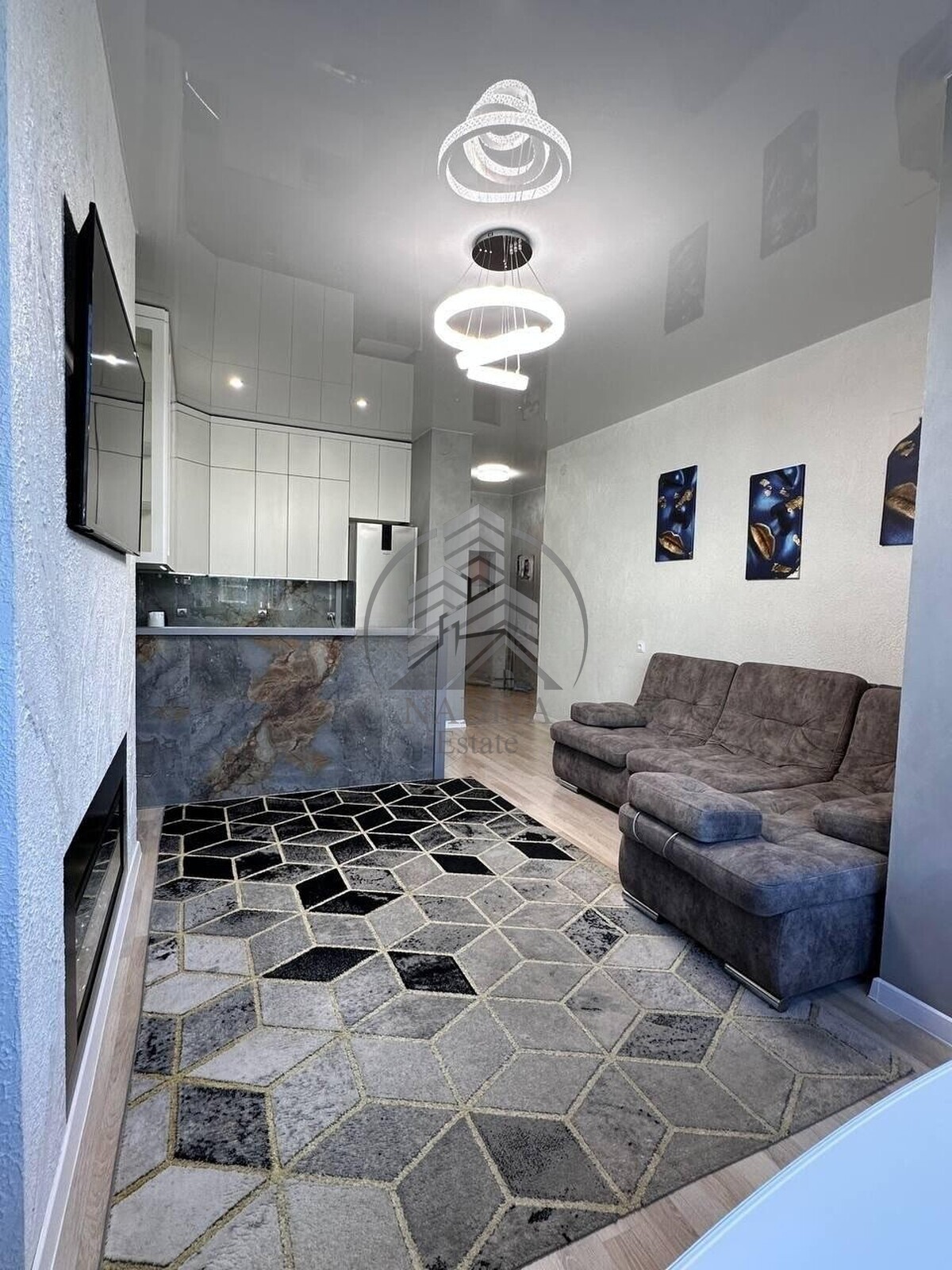 ������ 1-������� �������� � ������-���䳺� � �� Park Tower, ���. ��������� ���� 1